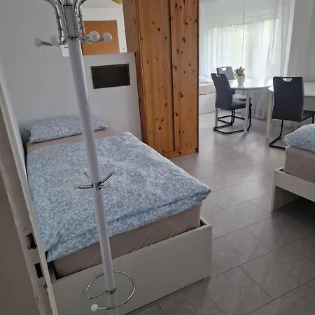 Einzimmer Mit Küche Und Bad