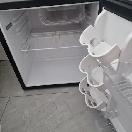 Apartment Einzimmer Mit Küche Und Bad